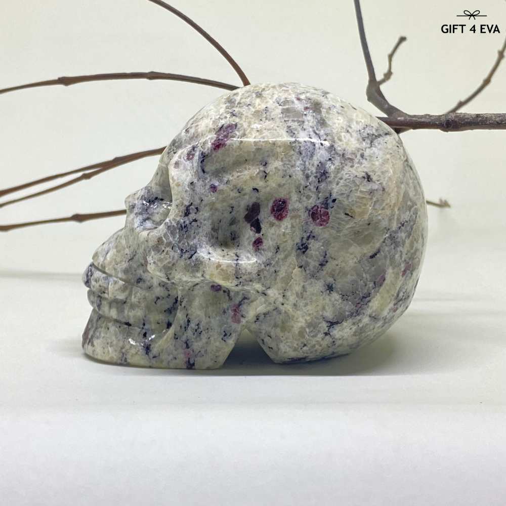 Garnet Skull