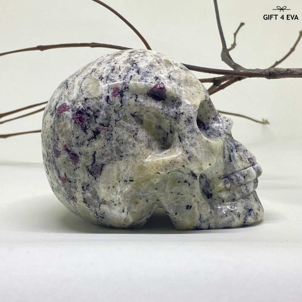 Garnet Skull