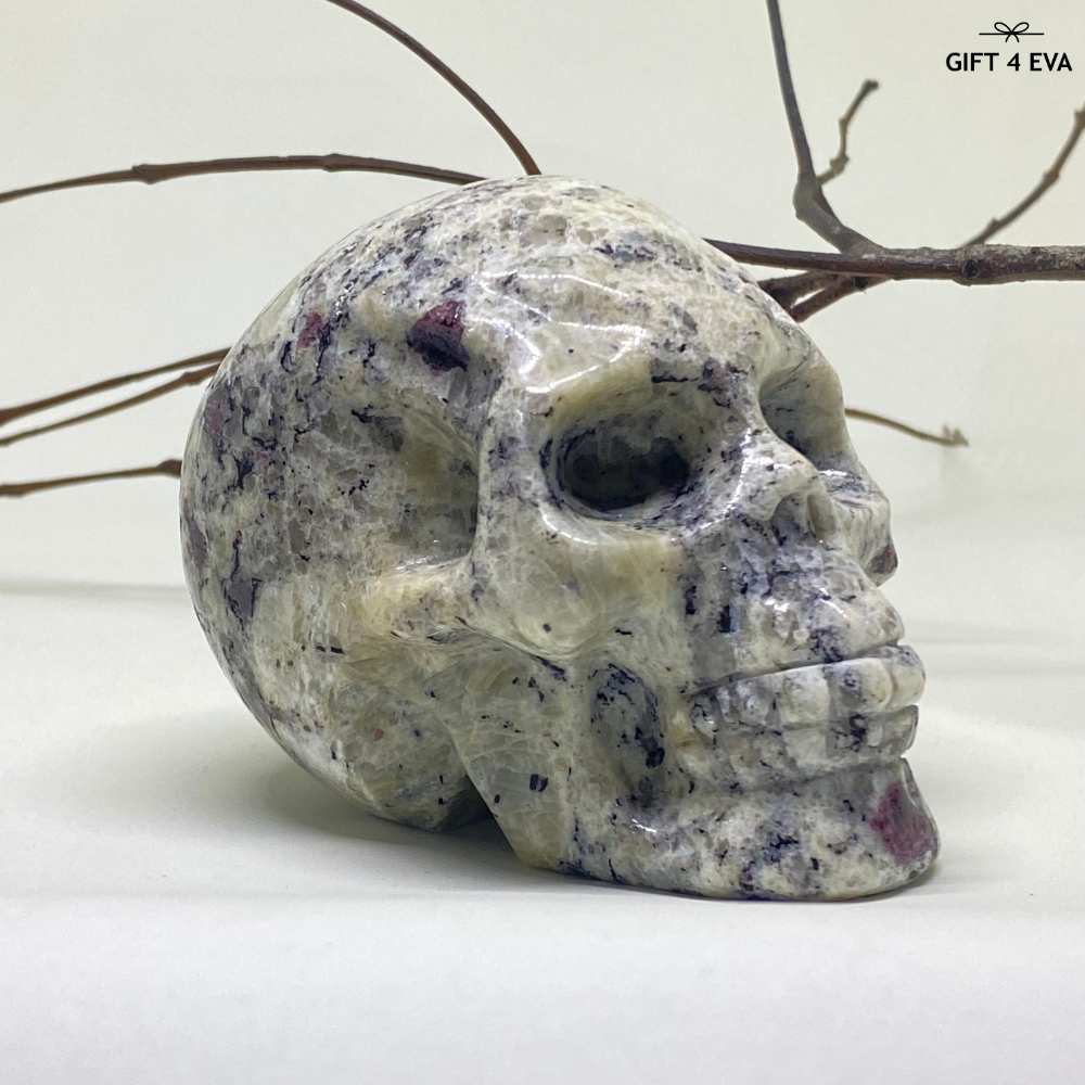 Garnet Skull
