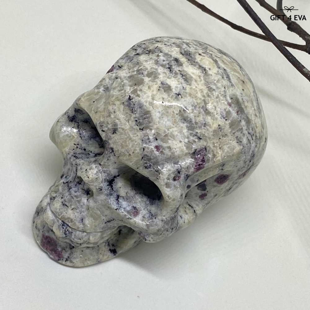 Garnet Skull