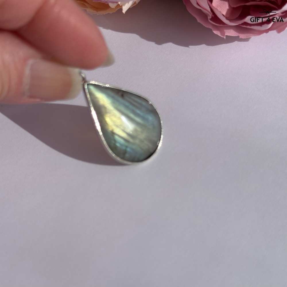 Rita Labradorite 925 Silver Pendant