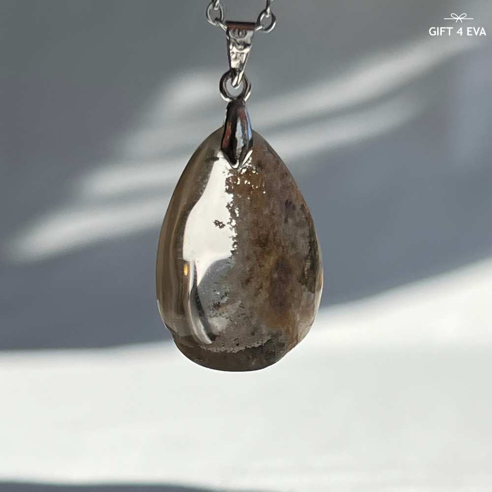 Garden Quartz Pendant Necklace