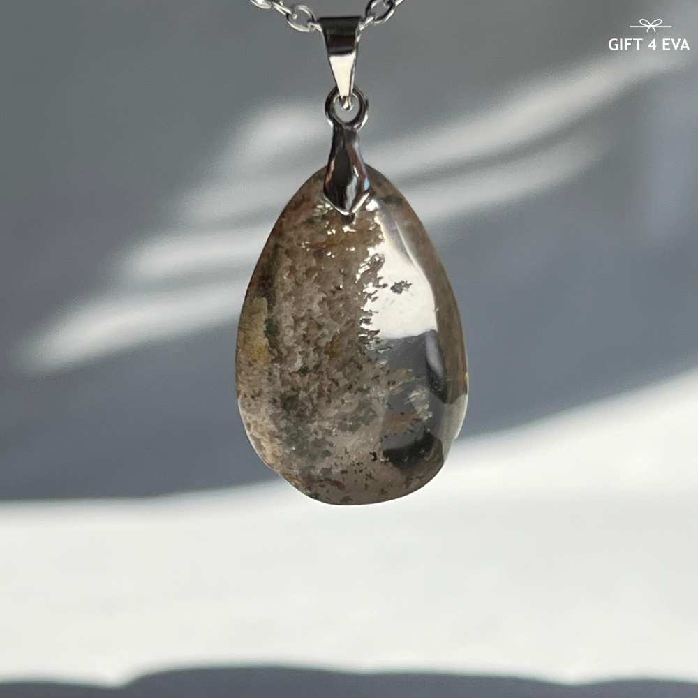 Garden Quartz Pendant Necklace