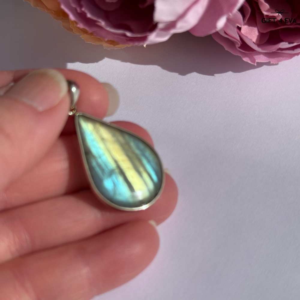 Rita Labradorite 925 Silver Pendant