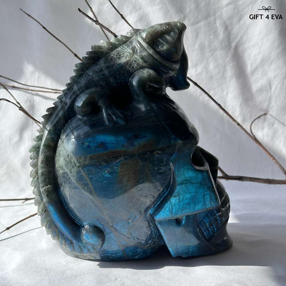 Labradorite Skull & Lizard
