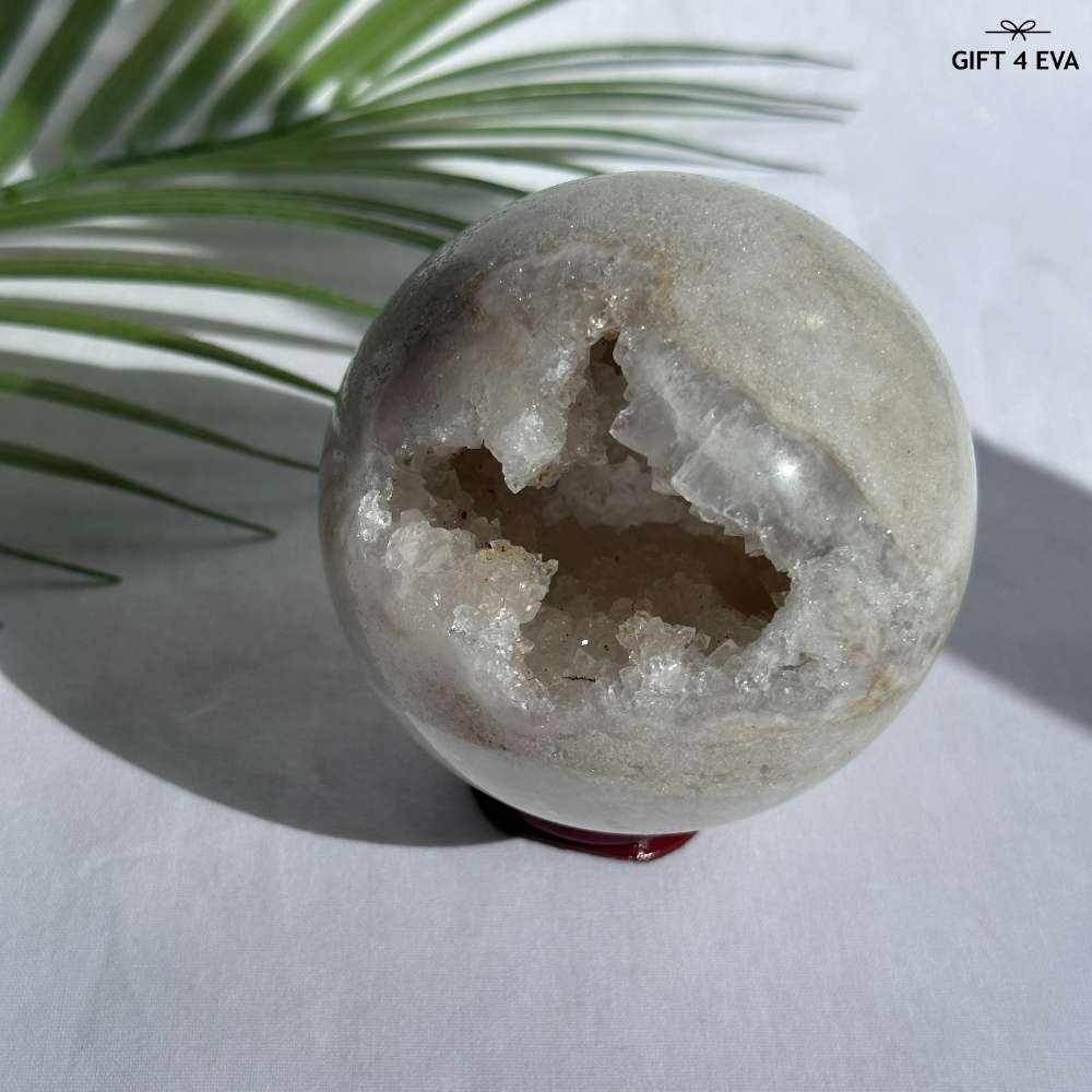 Druzy Quartz Sphere 81MM
